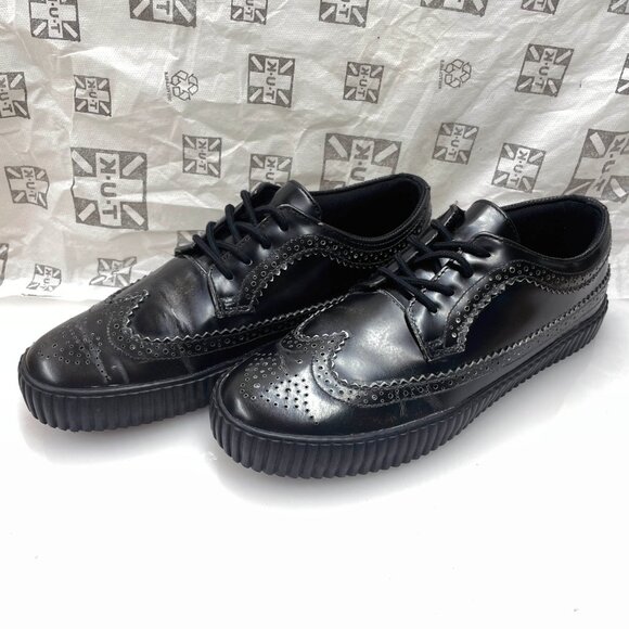 T.U.K. EZC Black Rub Off Leather Brogue BLK/GRY Size: 8 (A9248) main image 8